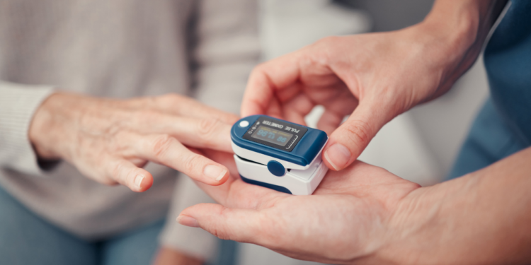 Normal pulse rate: What you need to know for healthy living? Health and Fitness Checking pulse rate